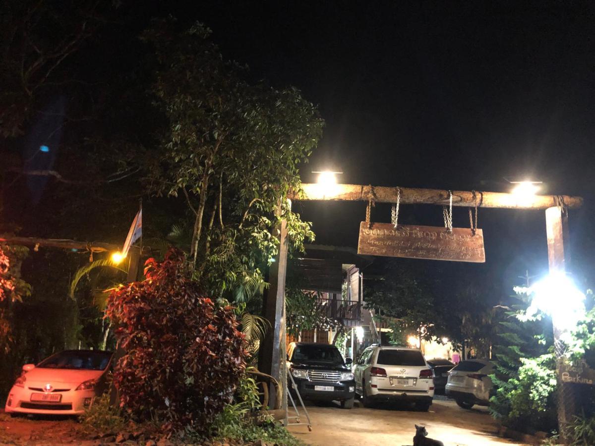 Mondulkiri Pizza Bungalows Sen Monourom Exteriör bild